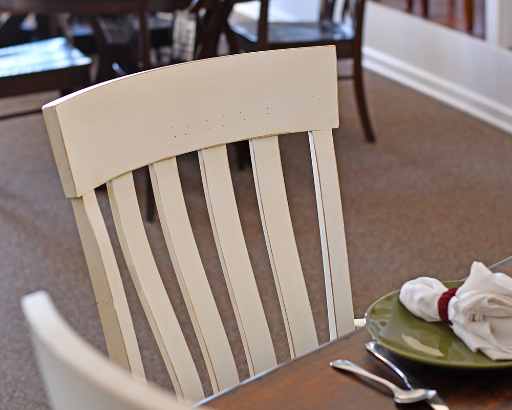 LL615326 Vintage Table Set.