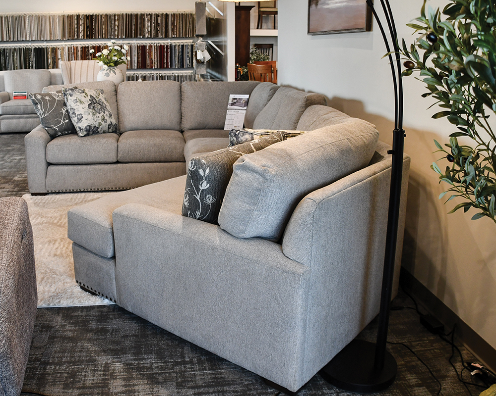 Smith Brothers 8000 Sectional_04.